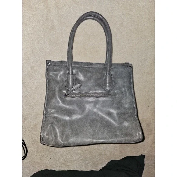 26 Basketweave leather crossbody/tote by Shiraleah Chicago - Picture 3 of 5